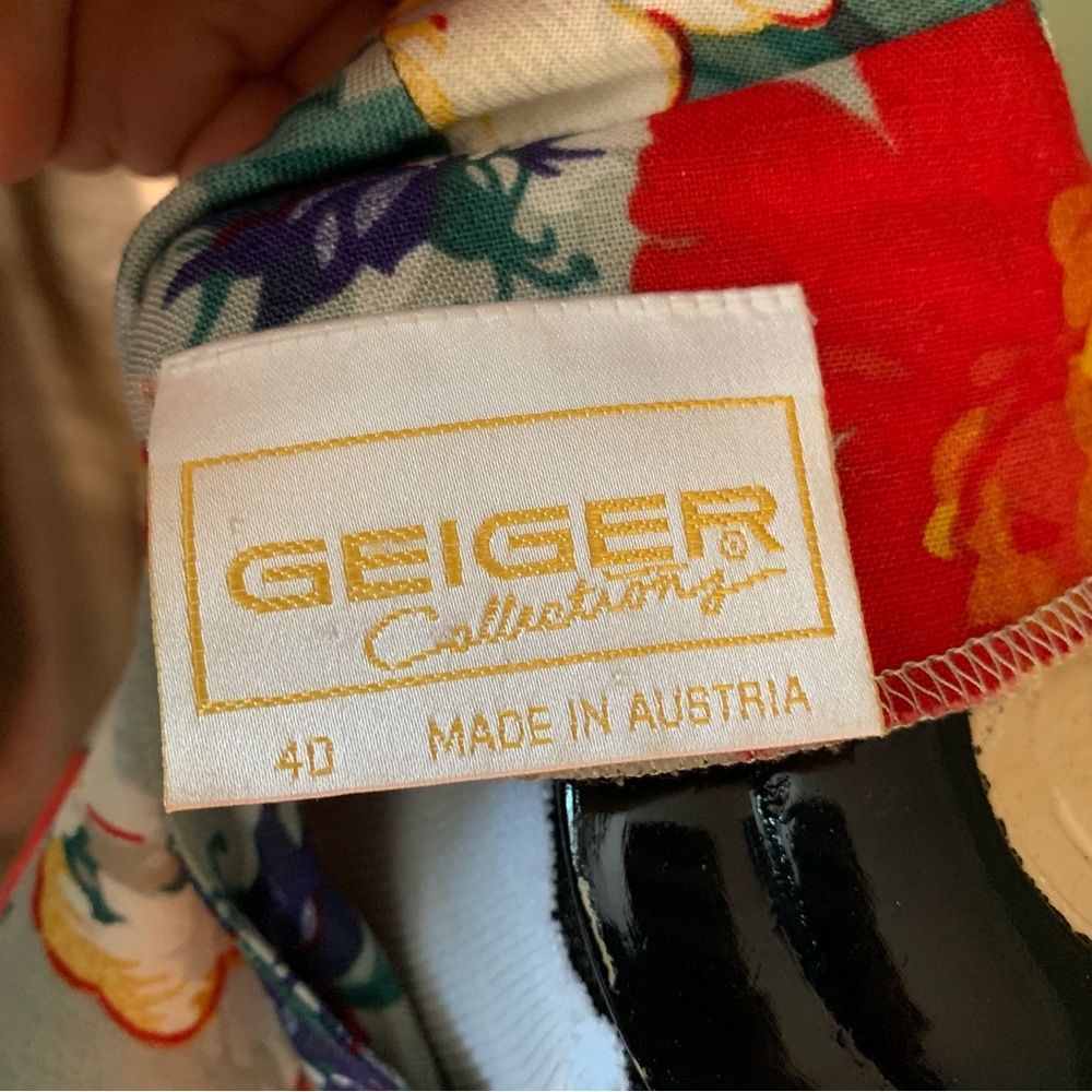 Vintage Geiger Collections of Austria Floral 2-Piece Top Blouse Skirt Set Sz 40 - Picture 4 of 5